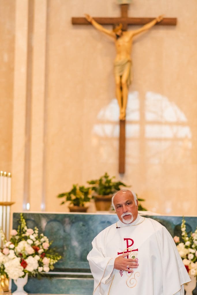 st-robert-bellarmine-new-jersey-wedding-ceremony-photos-suessmoments