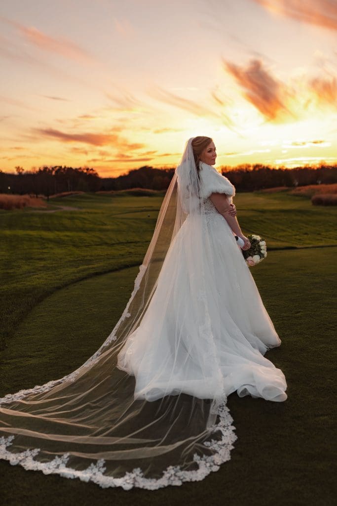 eagle-oaks-country-club-golf-course-wedding-photos-suessmoments-cathedral-veil-long