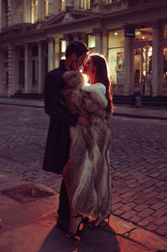 SOHO-NYC-LOFT-ENGAGEMENT-PHOTOGRAPHY-BY-SUESSMOMENTS-WEDDING-PHOTOGRAPHER-BROOKLYN