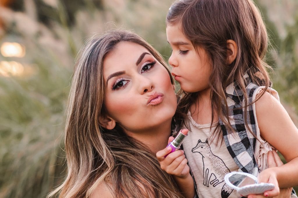 mommy-and-me-makeup-photo-shoot-with-suessmoments-nyc-brooklyn-photographer