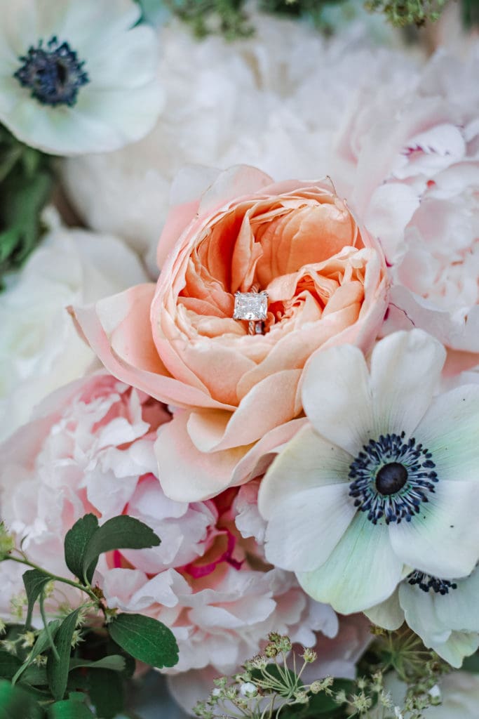 beautiful-spring-themed-bouquet-for-wedding