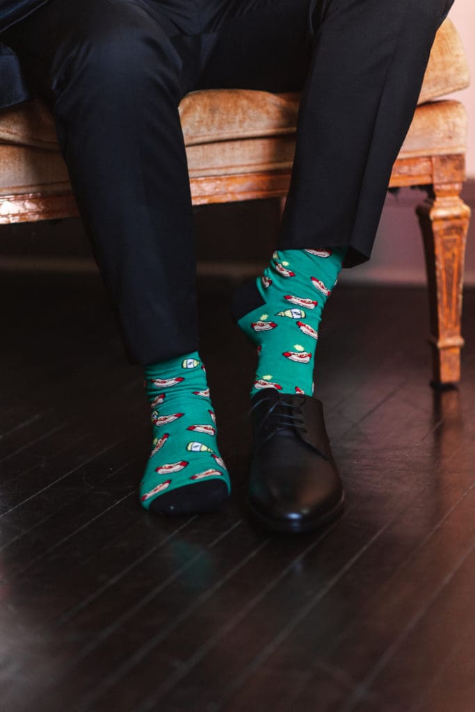 groom-with-fun-socks