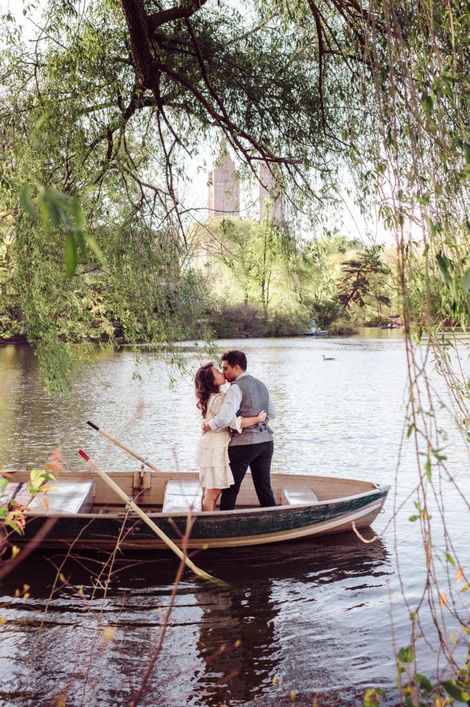 loeb-central-park-boat-house-rental-the-notebook-inspired-engagement-photos-by-suess-moments