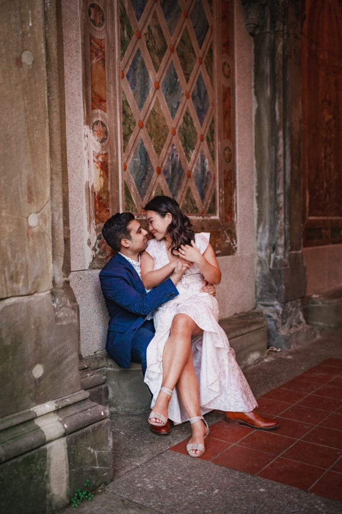 bethesda-terrace-central-park-engagement-photos-by-suess-moments-photography