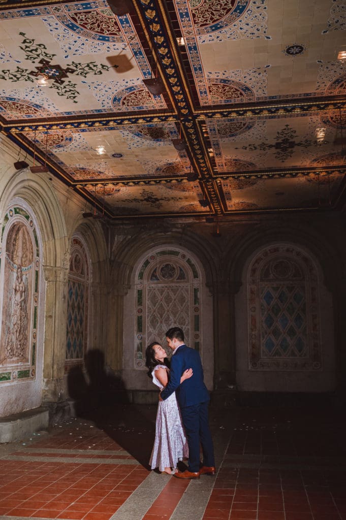 bethesda-terrace-central-park-engagement-photos-by-suessmoments