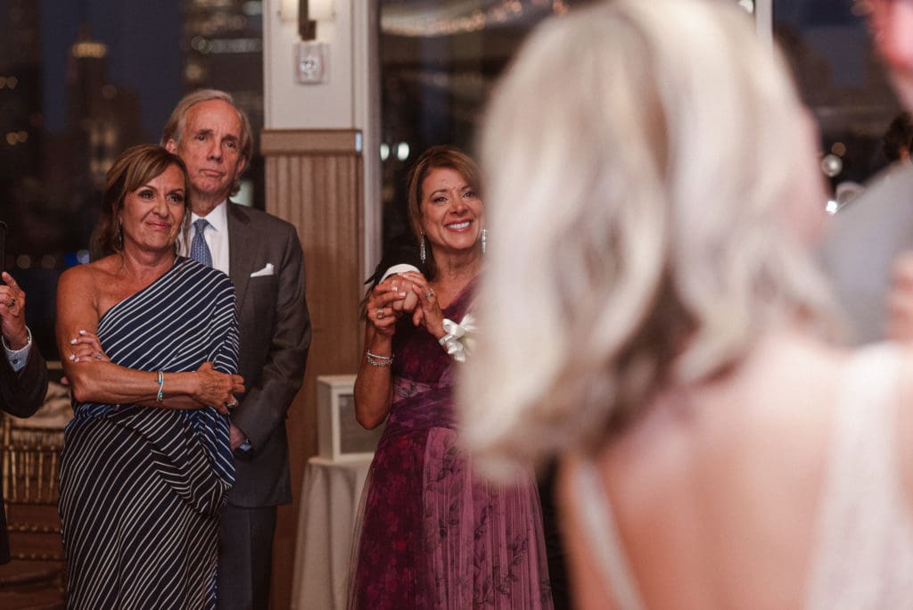 indoor-wedding-reception-with-nyc-skyline-views-new-jersey-venue-photos-by-suessmoments