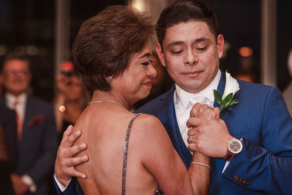 wedding-photos-at-liberty-house-restaurant-by-suess-moments-nj-photographer