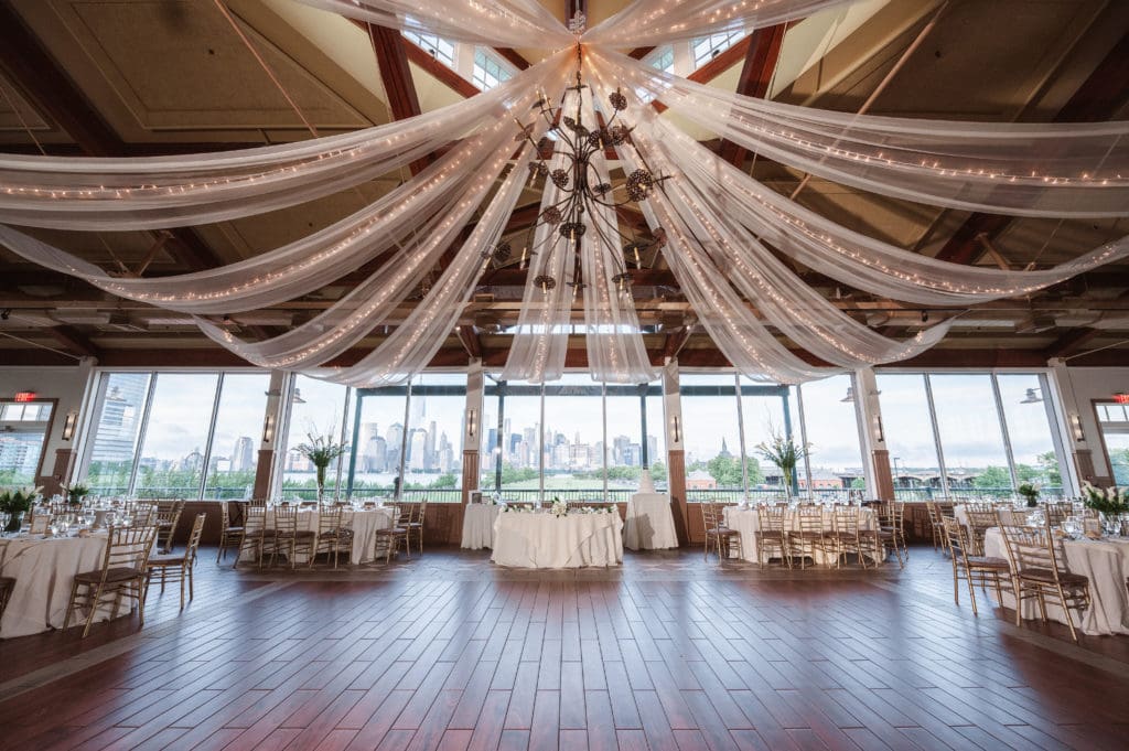 indoor-wedding-reception-with-nyc-skyline-views-new-jersey-venue-photos-by-suessmoments
