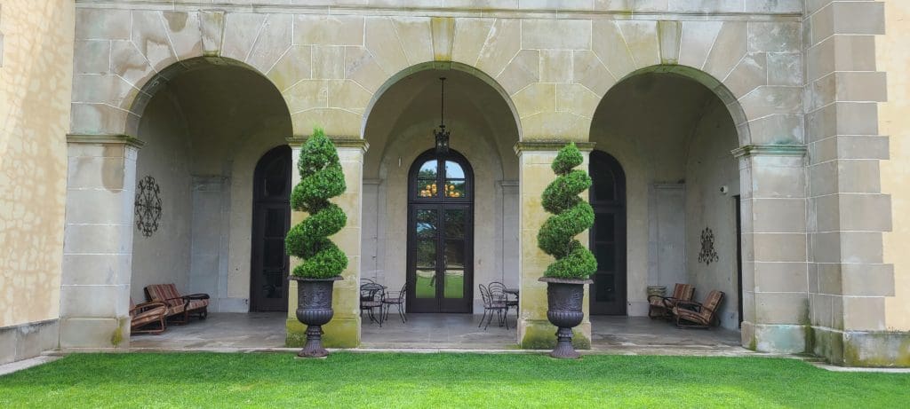 oheka-castle-wedding-venue-photo-locations-scouted-by-suess-moments