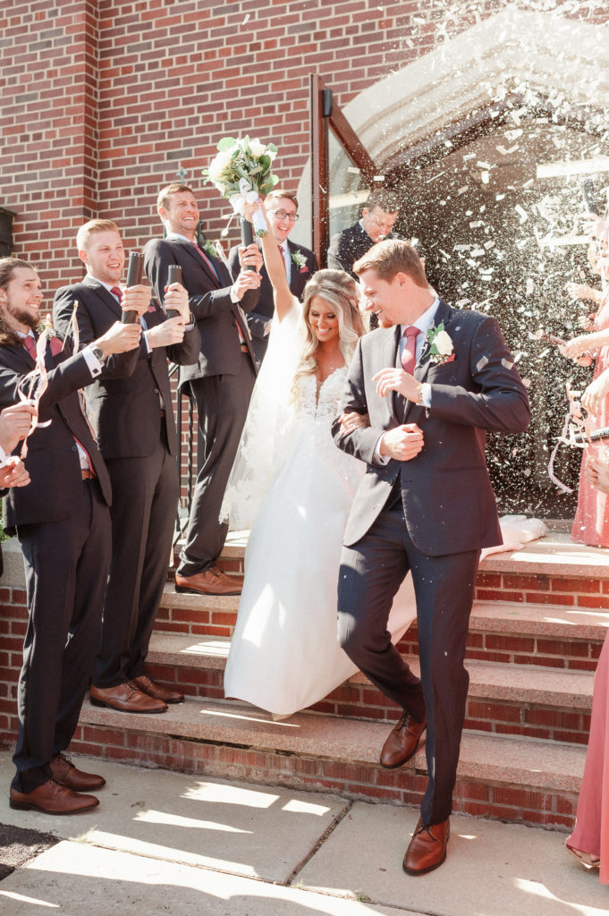 our-savior-lutheran-church-wedding-ceremony-photos-by-suessmoments