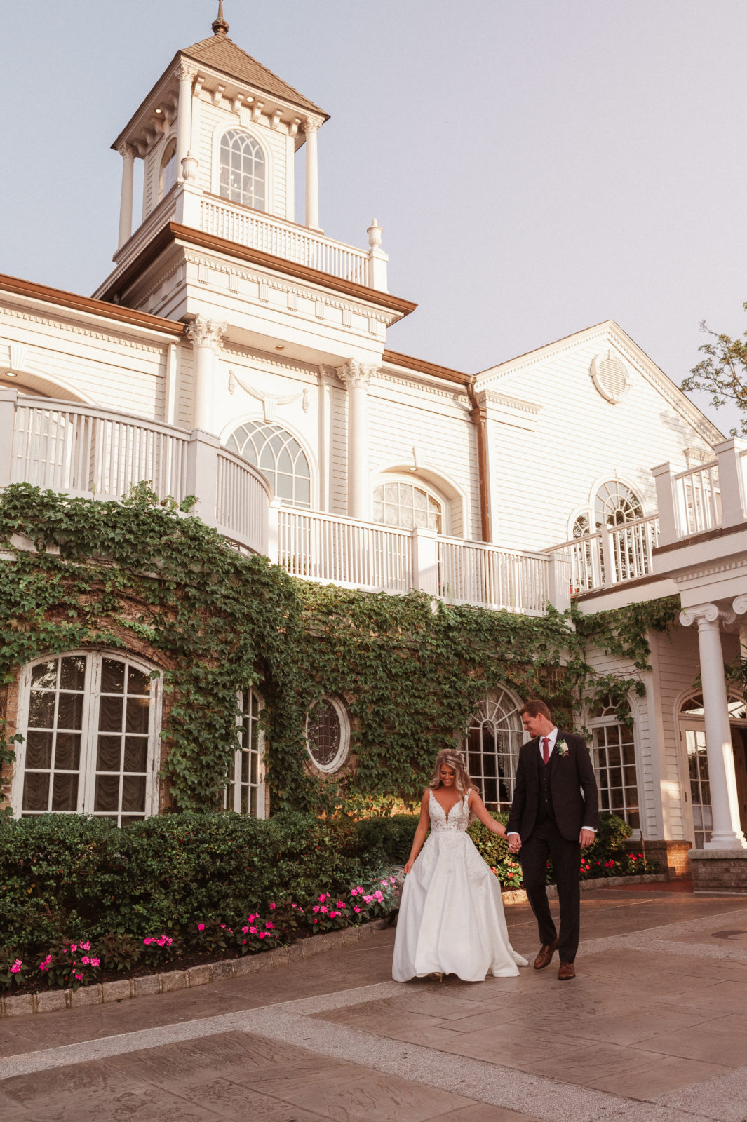 fairytale-wedding-photos-at-the-brownstone-nj-photographer-suess-moments