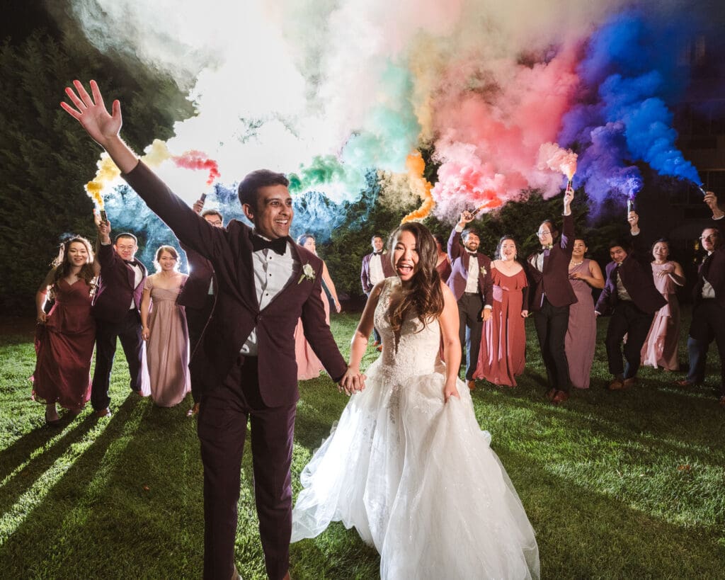 smoke-bomb-wedding-photo