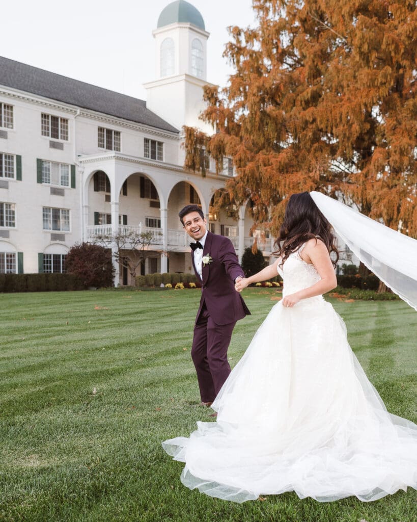 outside-the-madison-hotel-nj-wedding-photos-fall