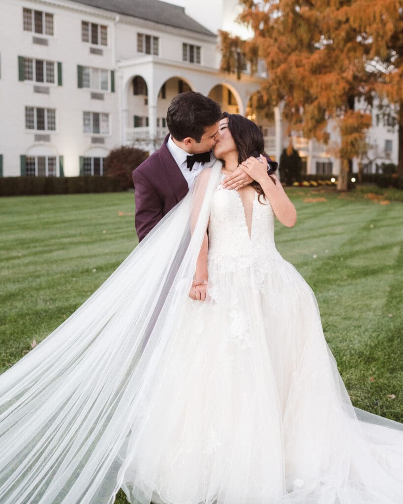 outside-the-madison-hotel-nj-wedding-photos-fall