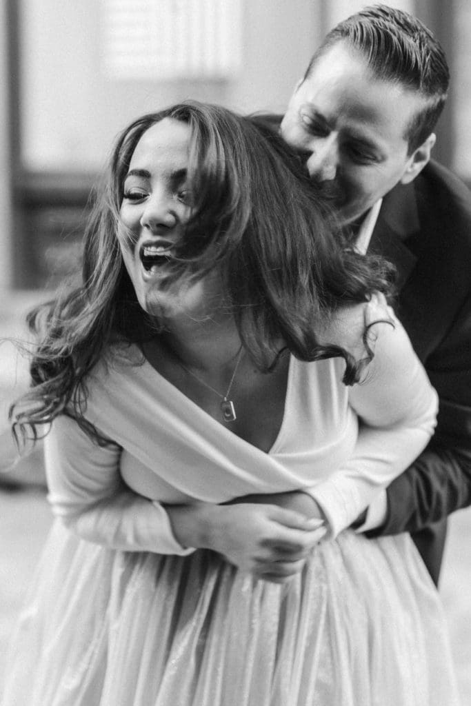 lifestyle-candid-black-and-white-engagement-photo-session-by-suessmoments