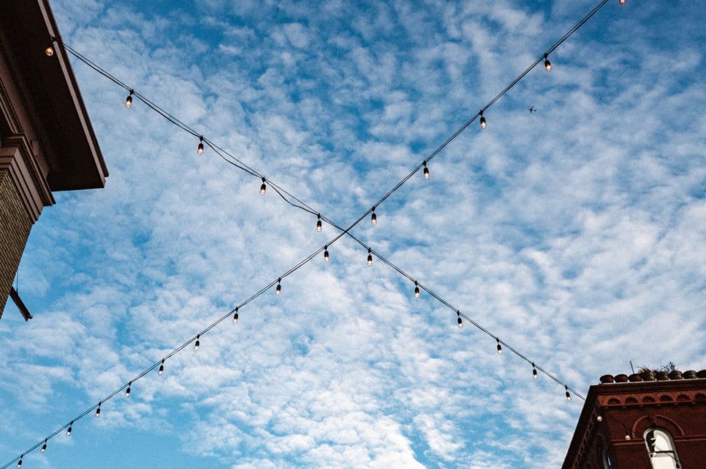 string-lights-market-lights-seaport-nyc