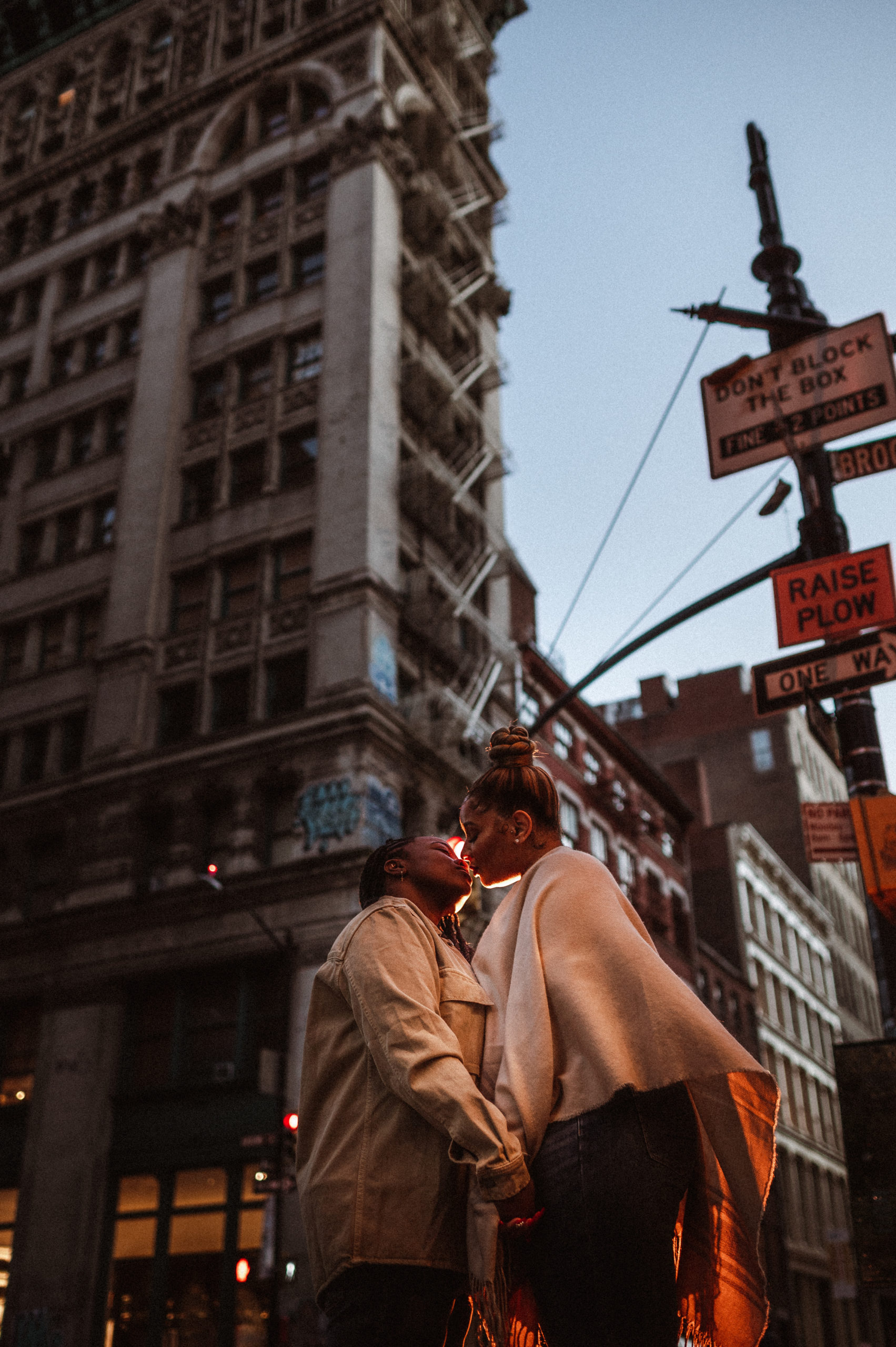 creative-nyc-engagement-photos-by-suess-moments