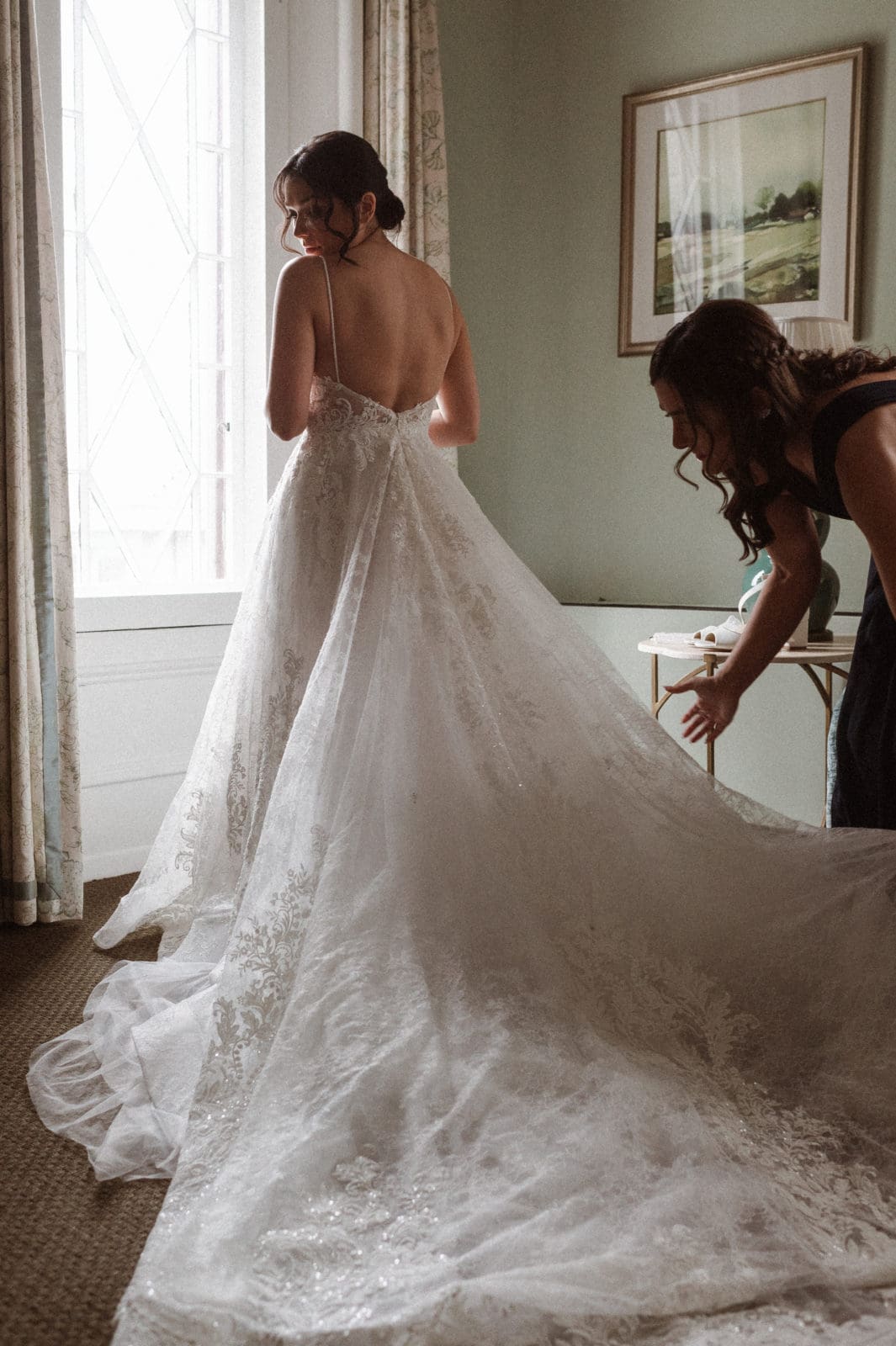 bridal-suite-at-whitby-castle-wedding-photos-winter-theme-by-suess-moments
