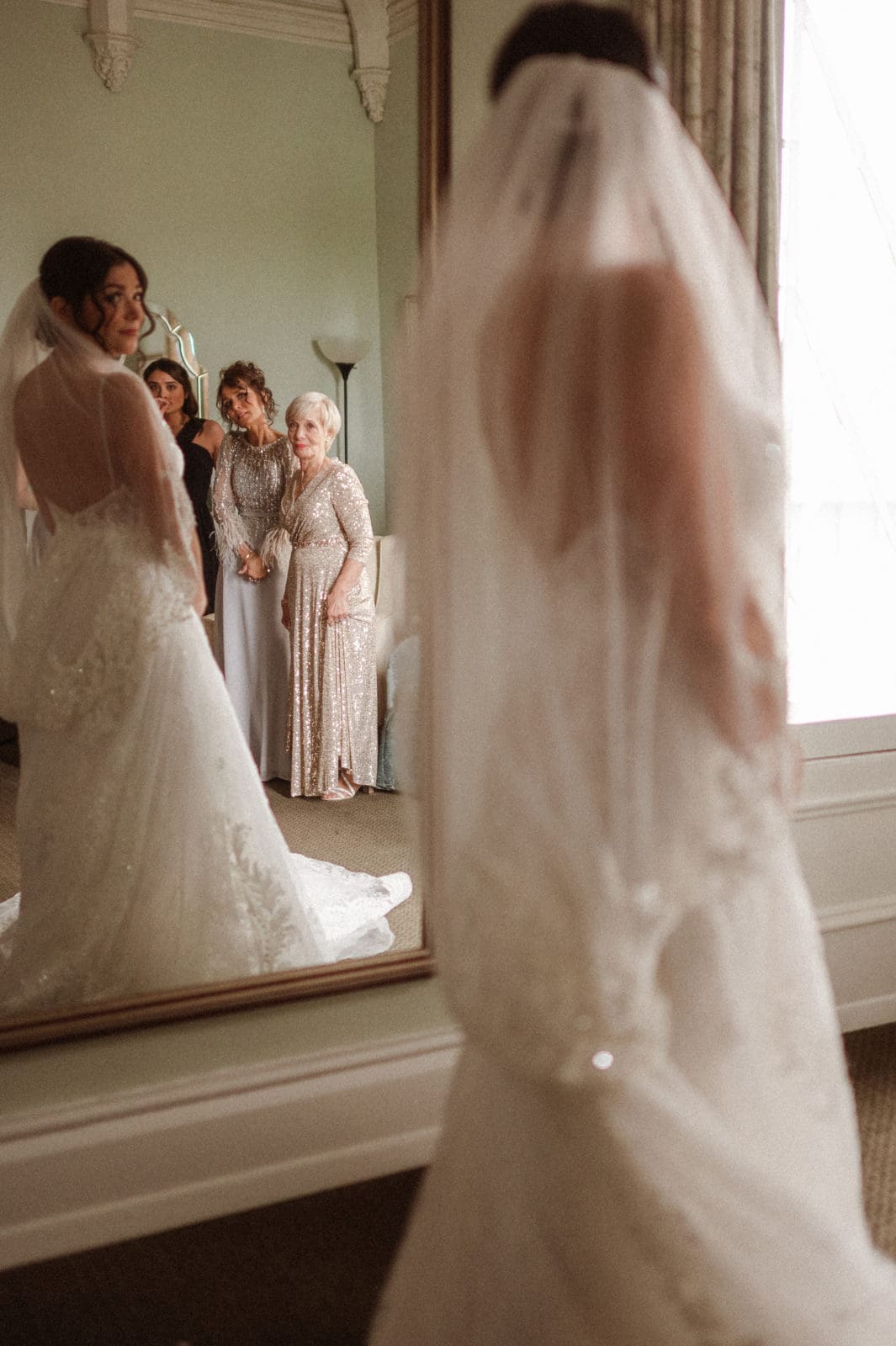 bridal-suite-at-whitby-castle-wedding-photos-winter-theme-by-suess-moments