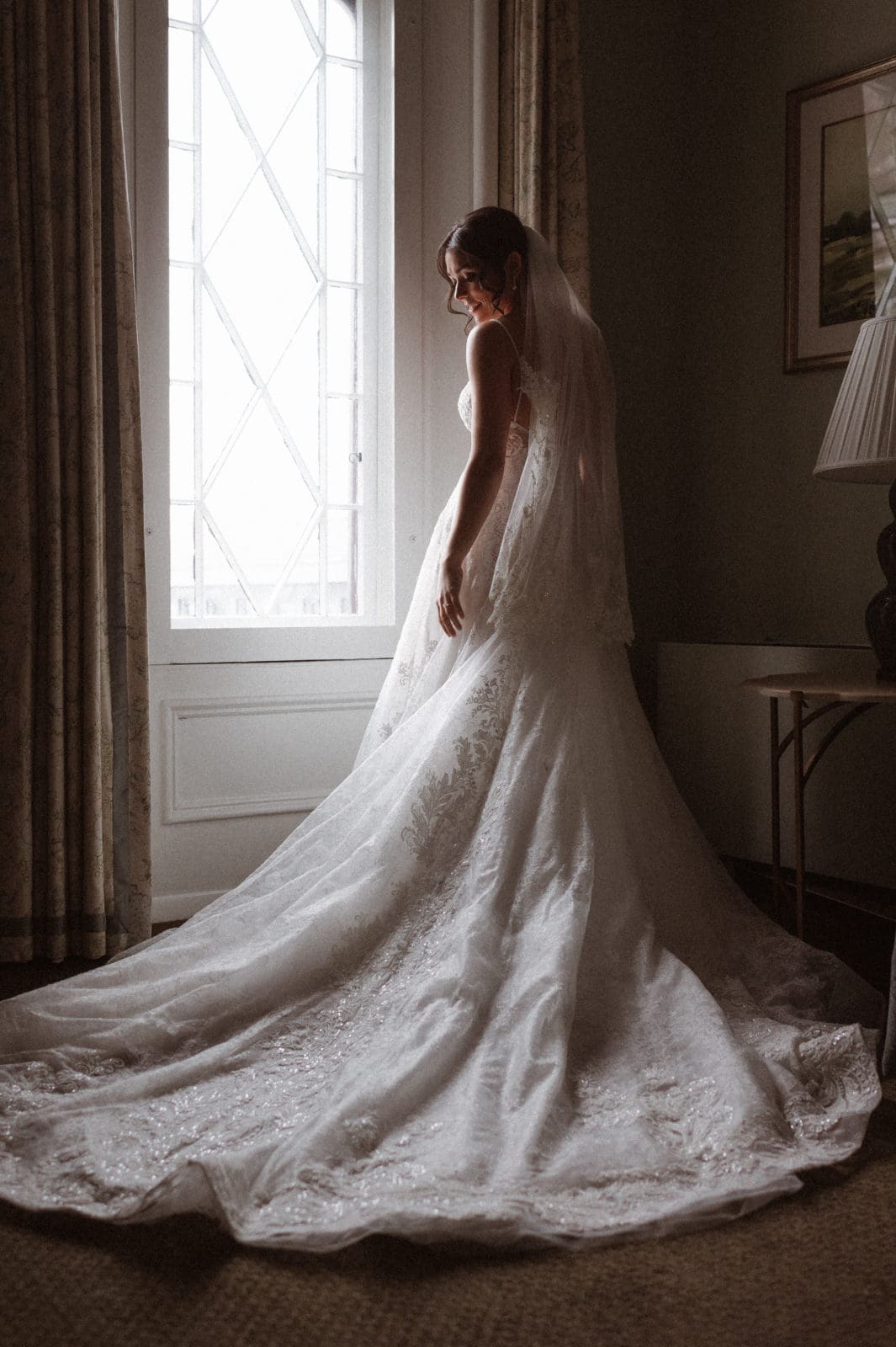 bridal-suite-at-whitby-castle-wedding-photos-winter-theme-by-suess-moments