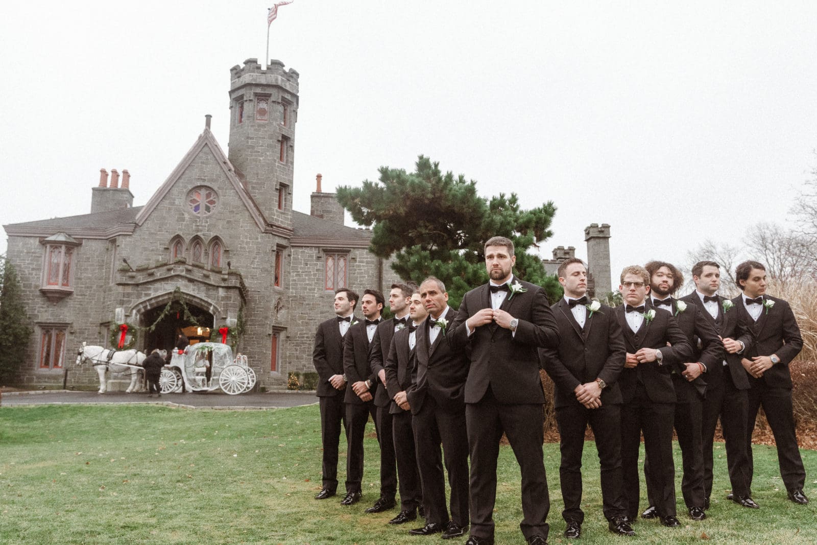 winter-wedding-theme-wedding-photos-at-whitby-castle-by-suess-moments