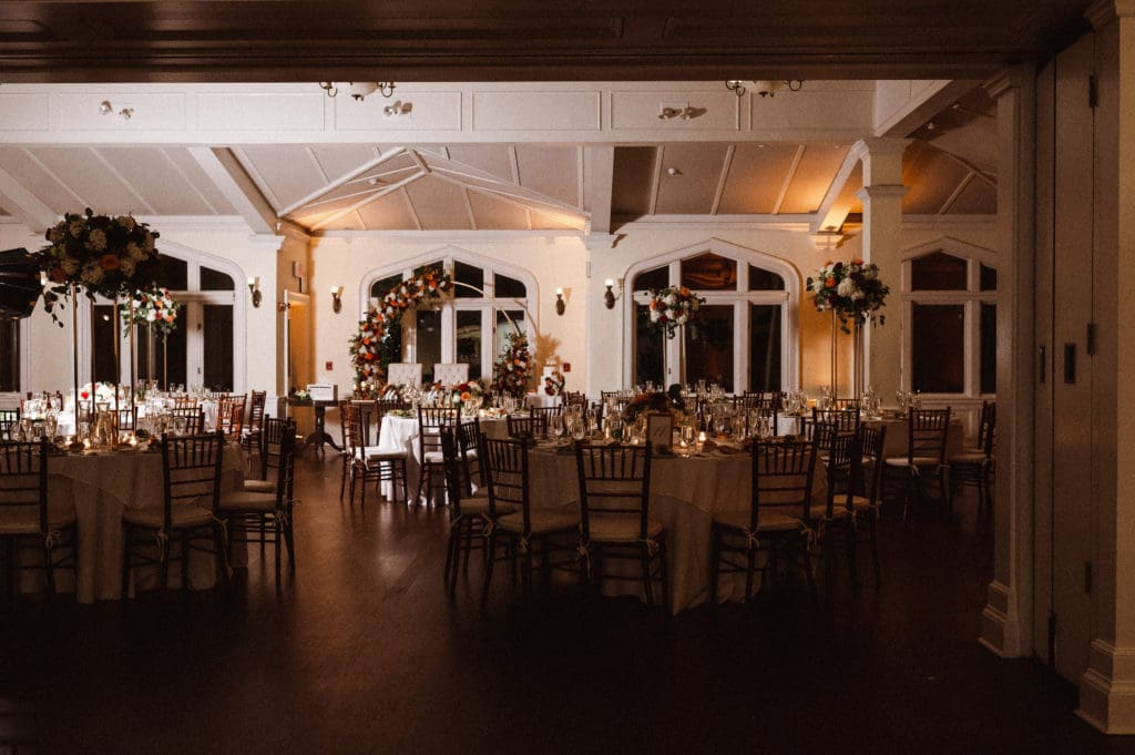 wedding-ceremony-fall-theme-at-whitby-castle