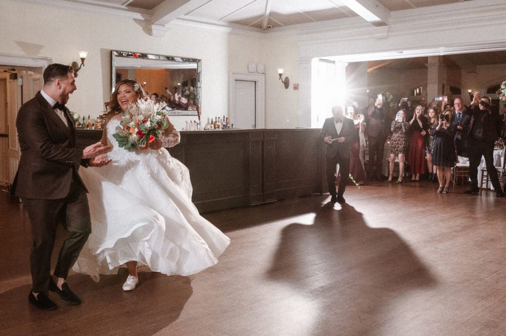 fall-theme-wedding-at-whitby-castle-reception-suess-moments-photography-ny-nj