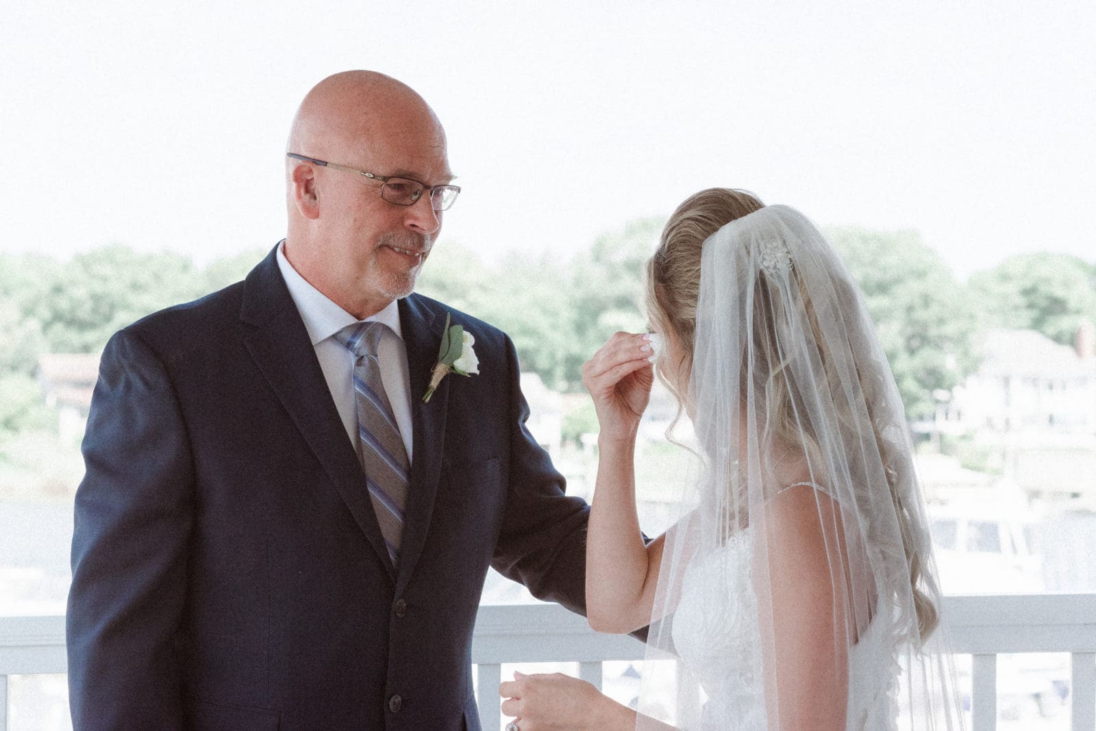crystal-point-yacht-club-new-jersey-wedding-photos-by-suess-moments