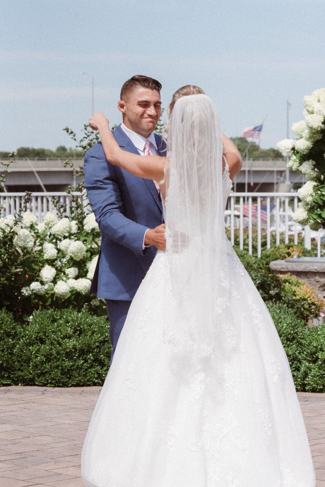 crystal-point-yacht-club-new-jersey-wedding-photos-by-suess-moments