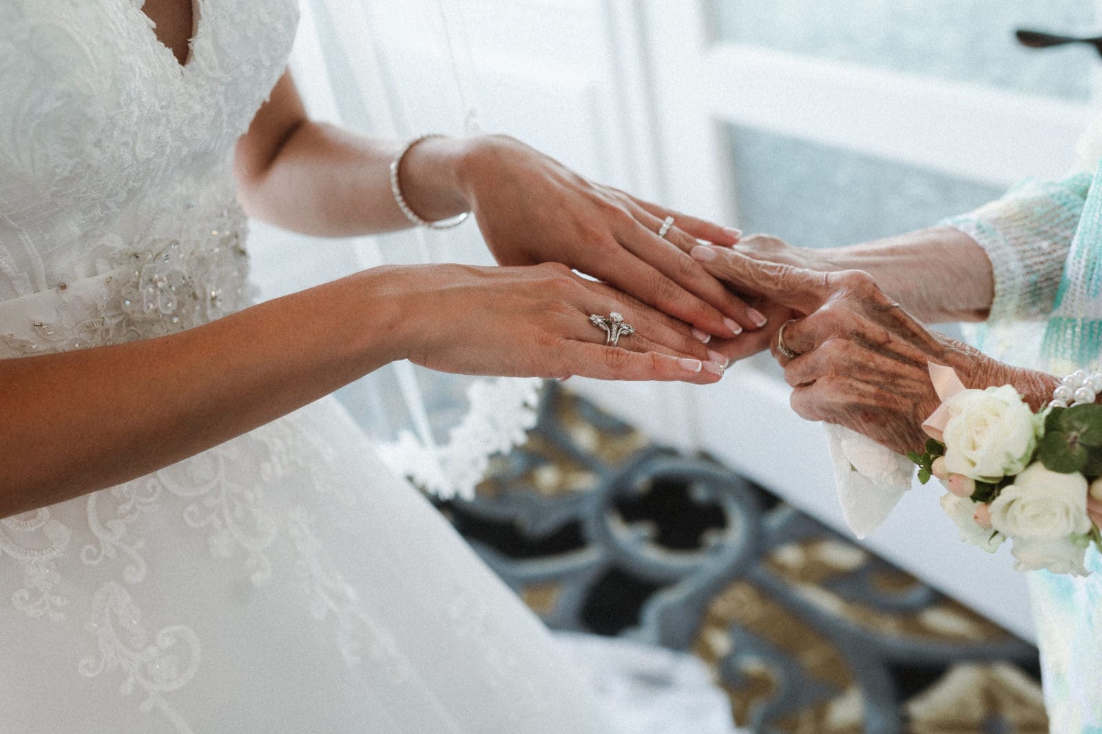 crystal-point-yacht-club-wedding-reception-photos-by-suessmoments