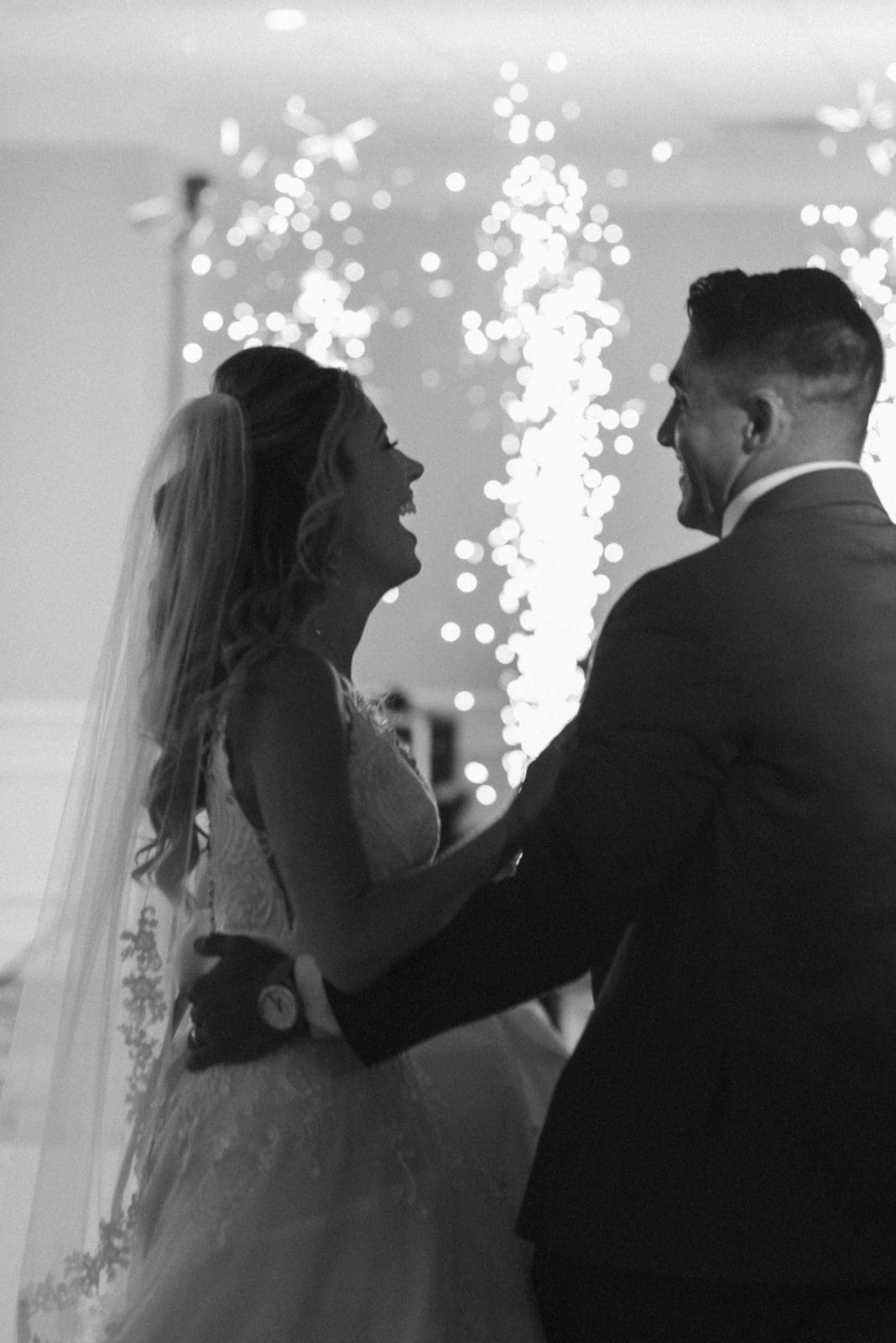 crystal-point-yacht-club-wedding-reception-photos-by-suessmoments