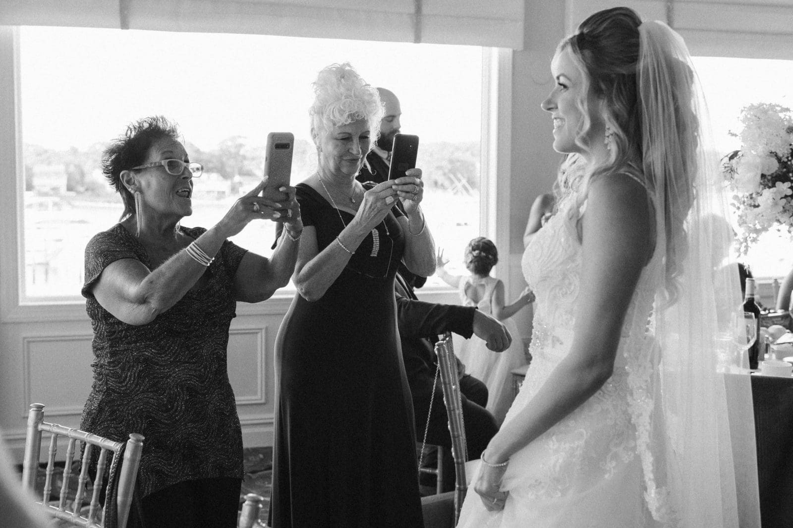 crystal-point-yacht-club-wedding-reception-photos-by-suessmoments