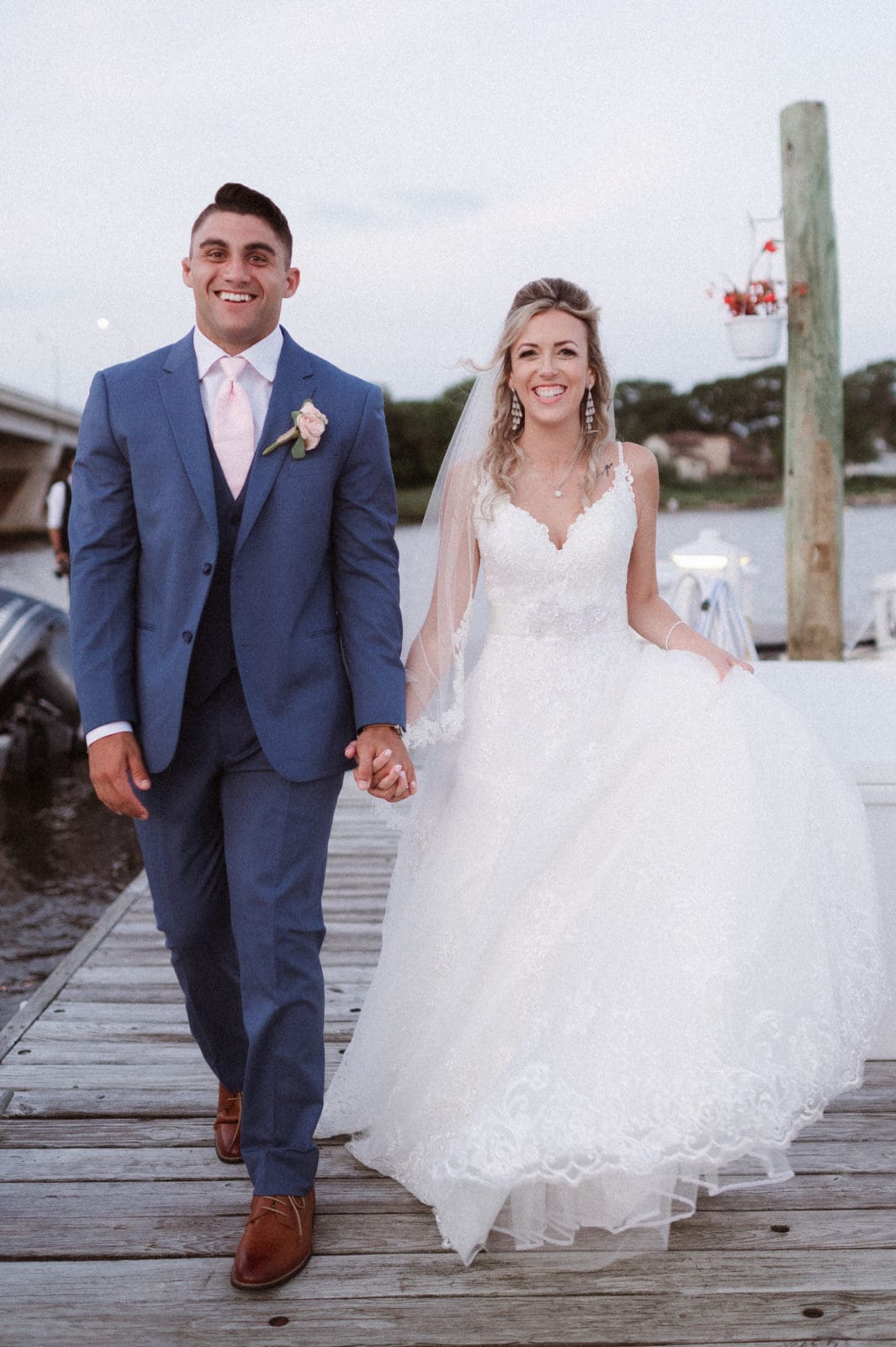 wedding-photos-a-crystal-point-yacht-club-new-jersey-sunset-portraits-suessmoments