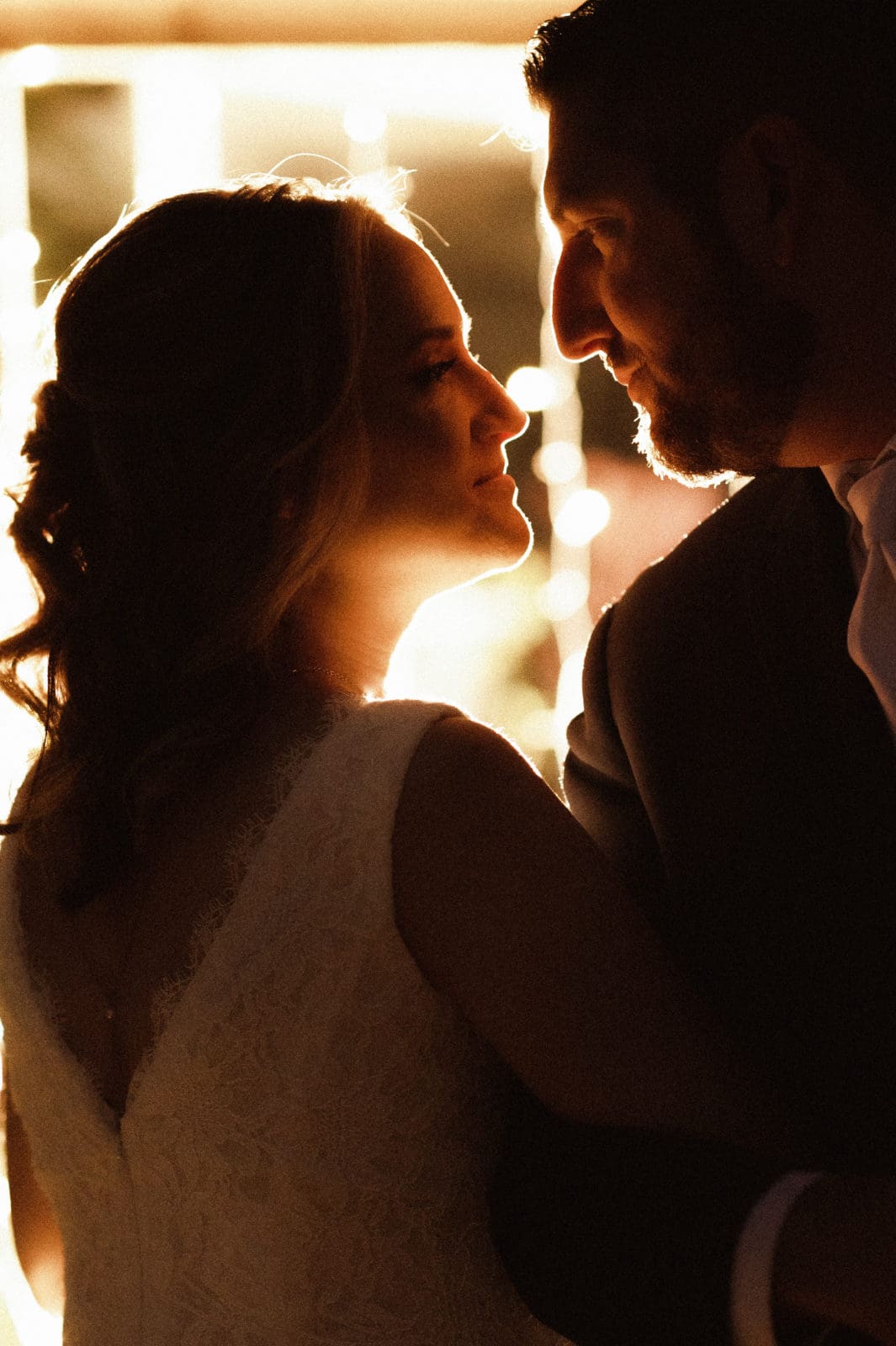 nighttime-magical-fairylight-fine-art-wedding-photos-by-suess-moments