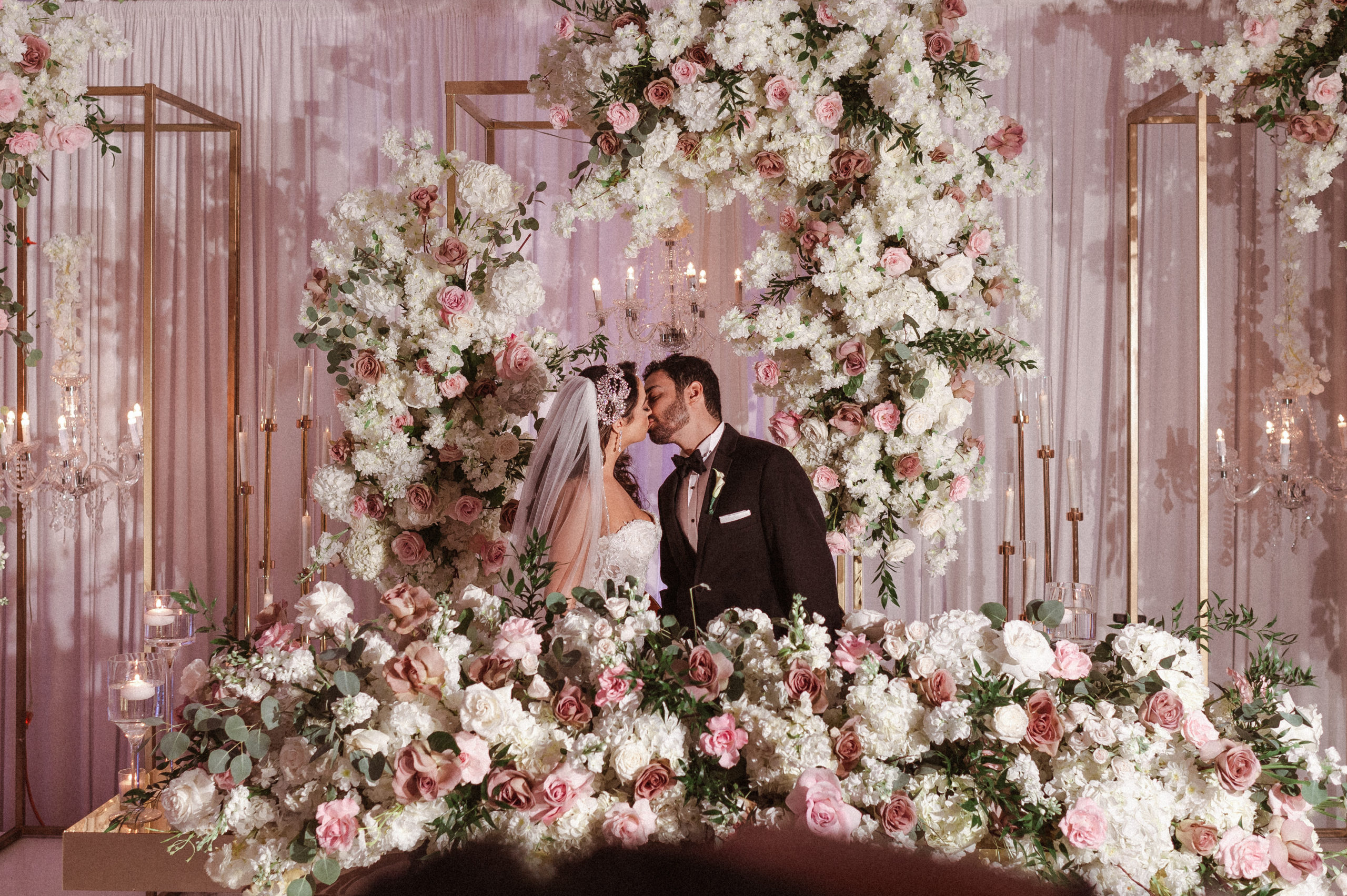 the-meadow-wood-manor-new-jersey-wedding-photos-reception-by-suess-moments-nj-photographer