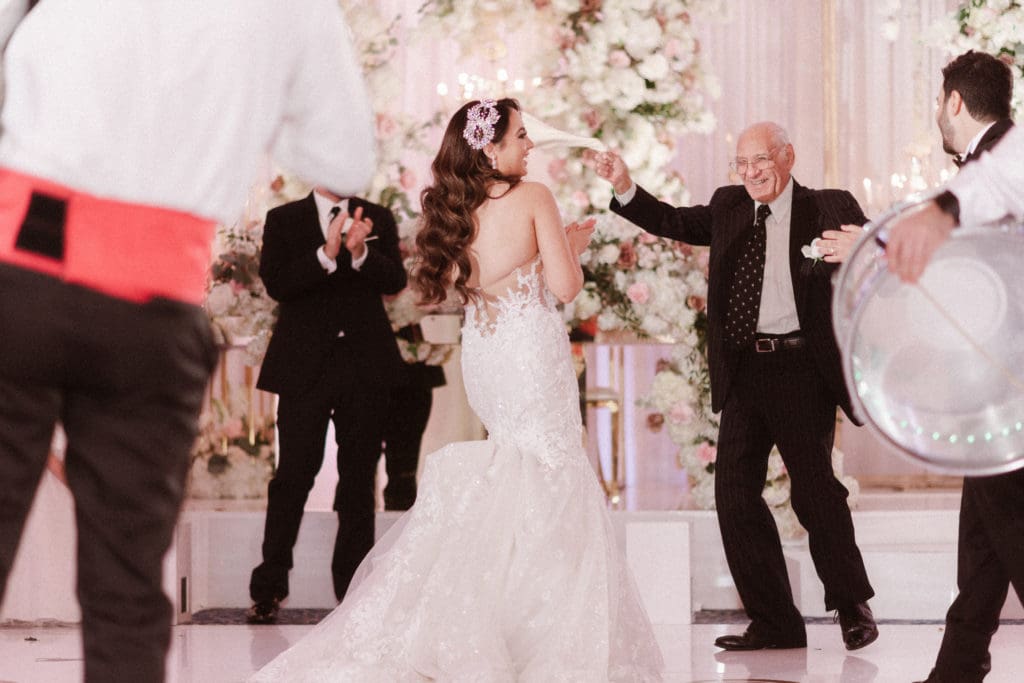 the-meadow-wood-manor-new-jersey-wedding-photos-reception-by-suess-moments-nj-photographer