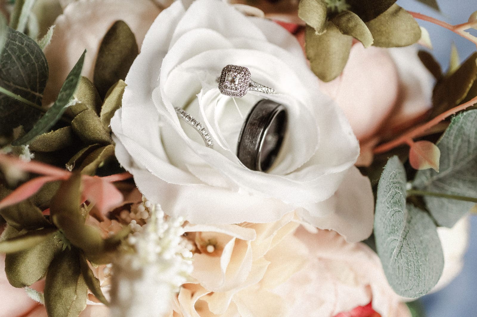 ring-shot-in-bouquet