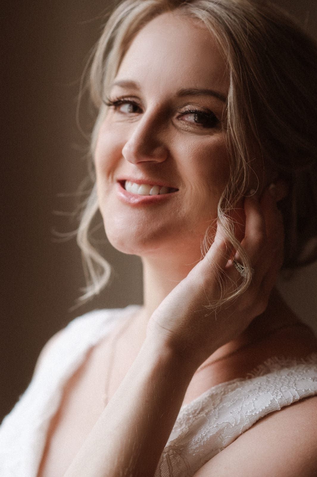 bridal-portrait-in-front-of-window-light