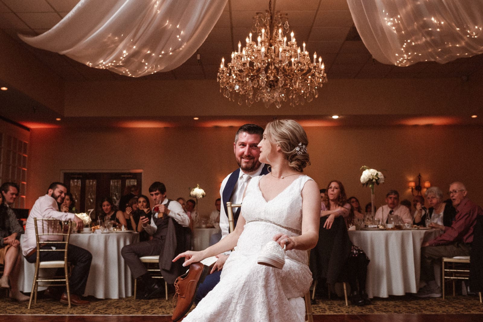 spartan-manor-wedding-photos-with-beautiful-pregnant-bride-by-suess-moments