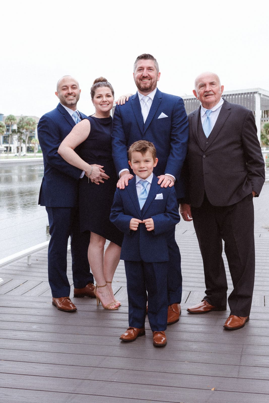 groomsmen-portrait-at-sims-park-florida-wedding-photos