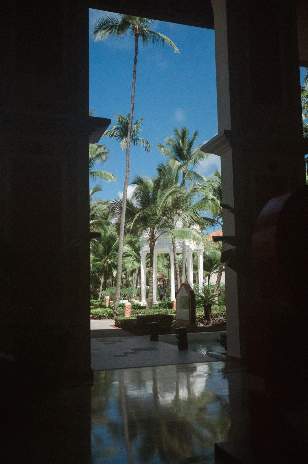 majestic-elegance-punta-cana-dominican-republic-by-suess-moments-wedding-photographer