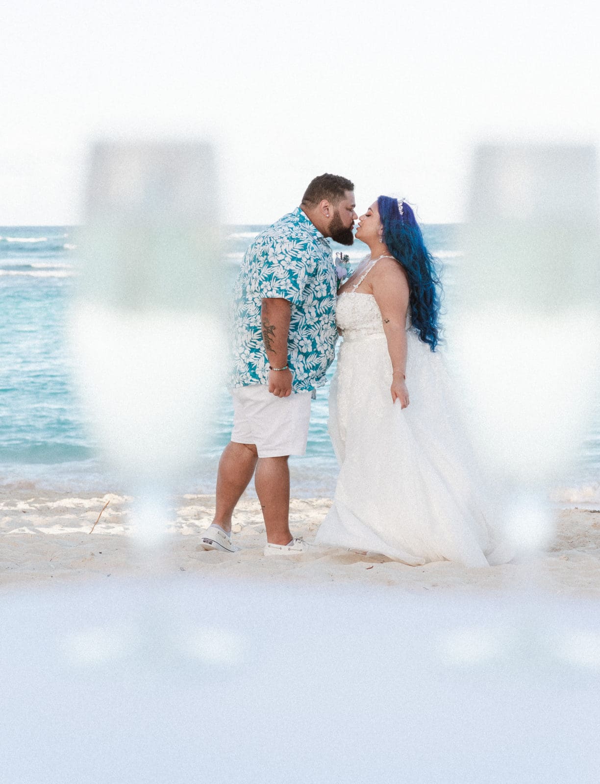 beach-wedding-creative-photo-with-champagne-by-suessmoments