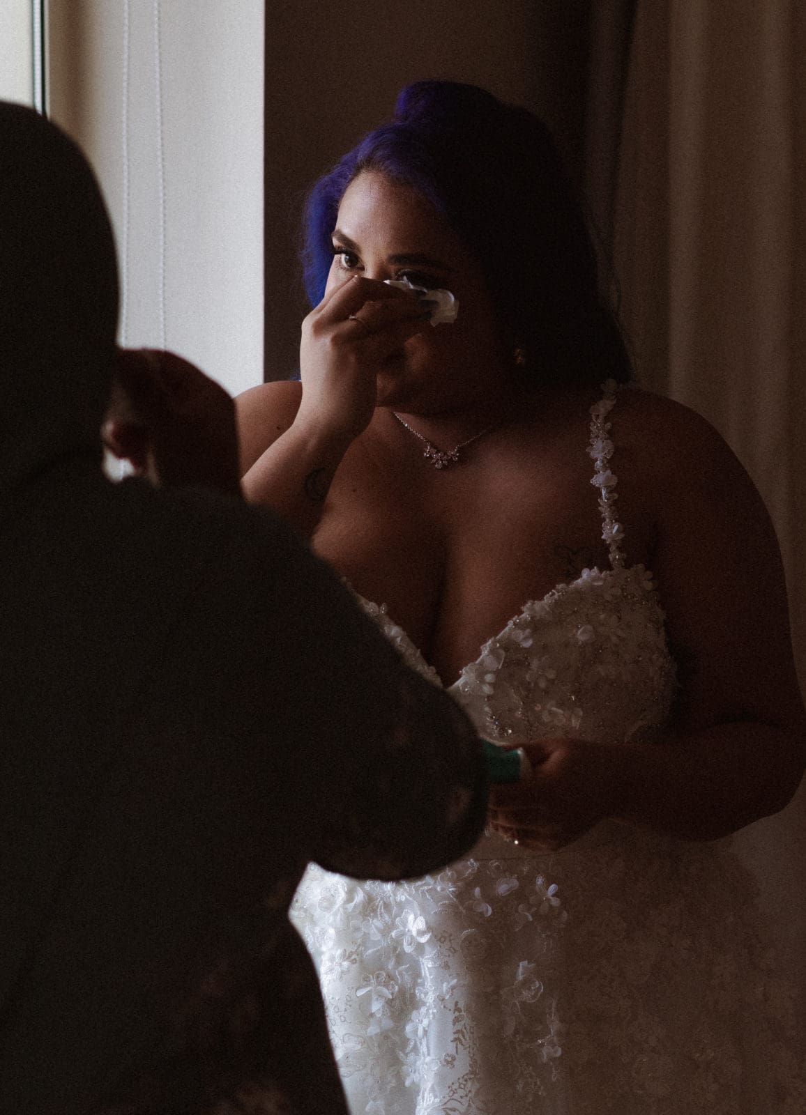 emotional-bride-on-wedding-day-by-suess-moments-photography
