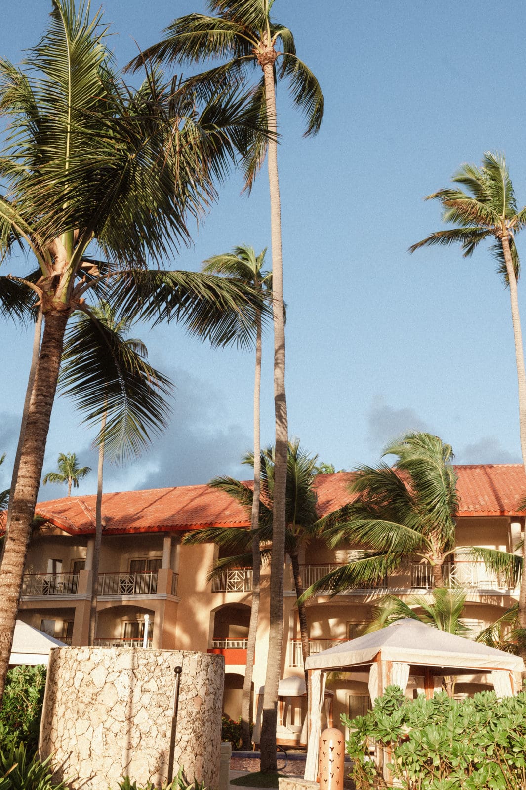 majestic-elegance-punta-cana-dominican-republic-by-suess-moments-wedding-photographer