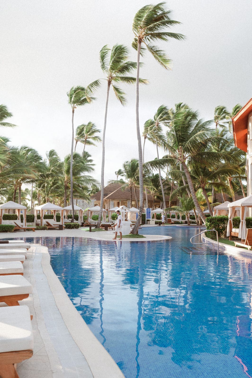 majestic-elegance-punta-cana-dominican-republic-by-suess-moments-wedding-photographer