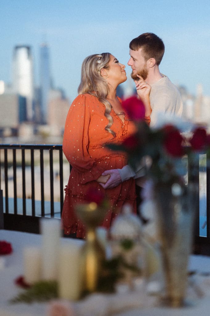 nyc-skyline-views-rooftop-jersey-city-engagement-photos-by-suess-moments