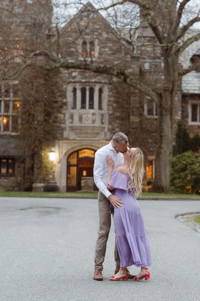castle-at-skylands-manor-nj-botanical-gardens-spring-engagement-photos-suess-moments