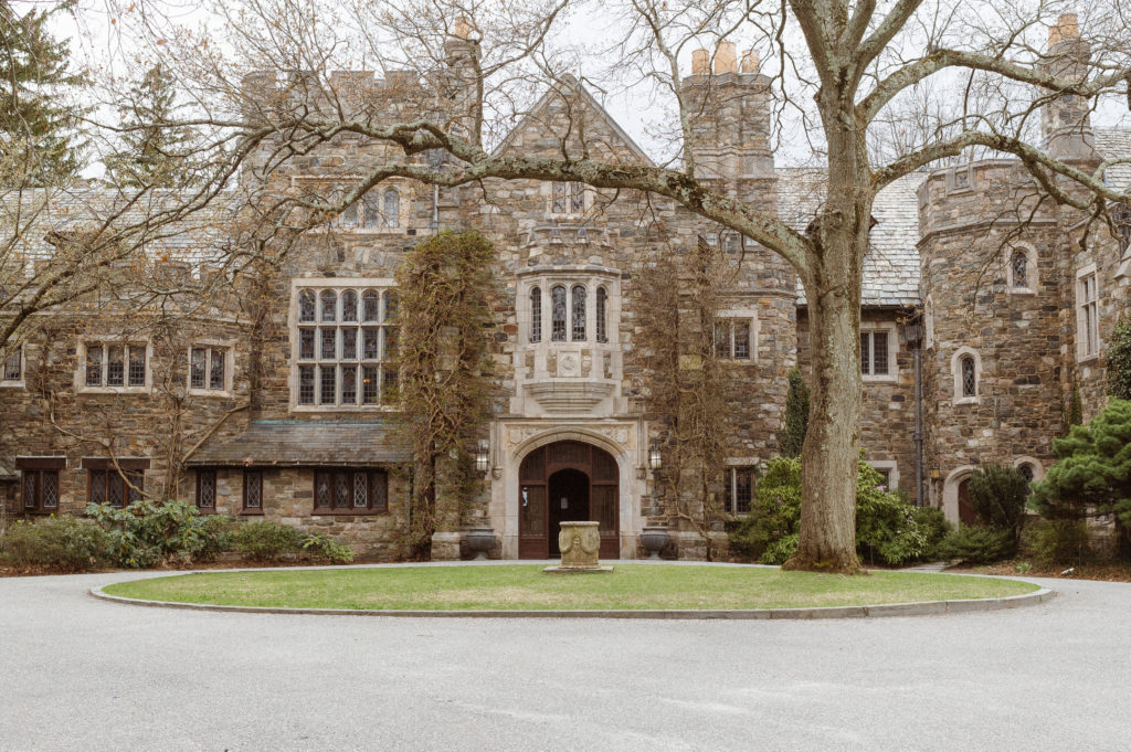 Castle wedding venue at NJ botanical gardens - the skylands manor