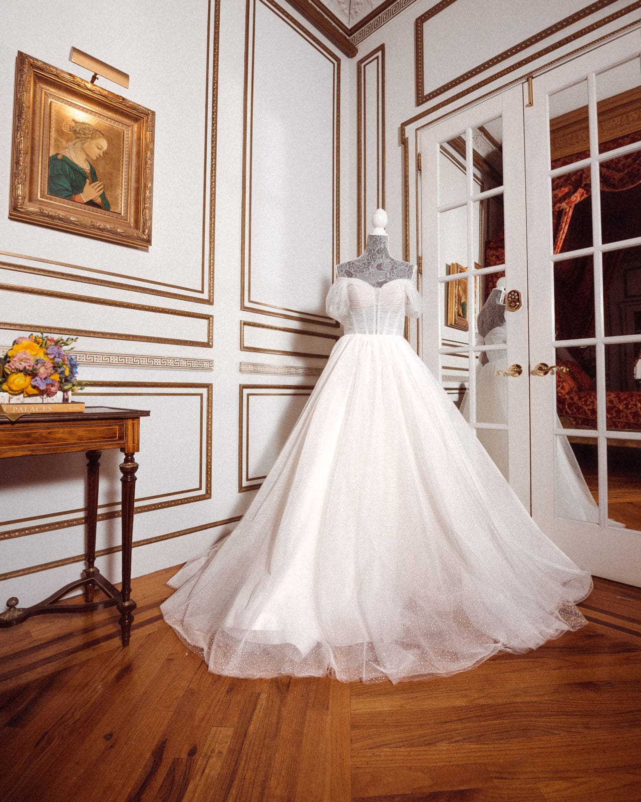 the-james-ward-mansion-wedding-photos-in-bridal-suite-by-suess-moments-nj-photographer