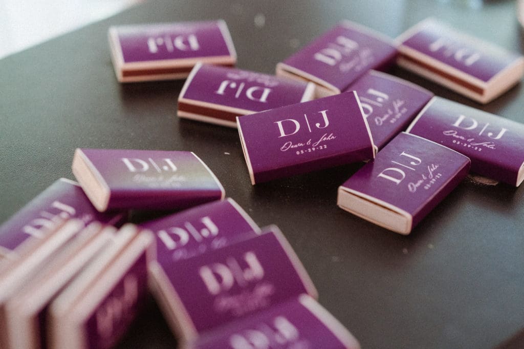 purple-blue-vibrant-wedding-photos-monteverde-at-oldstone-ny-suess-moments-photography
